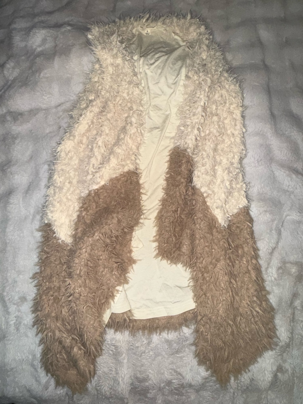 Two-Tone Faux Fur Mini Skirt in Cream and Tan